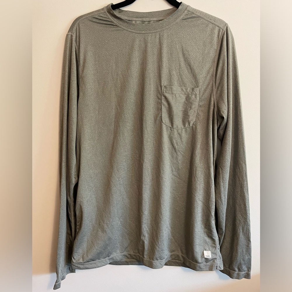 #33- VUORI-Long Sleeve Tradewind Performance Tee